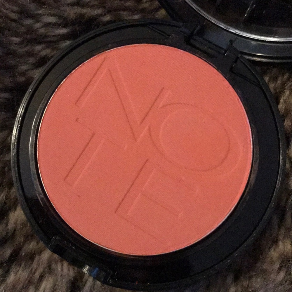 Note Luminous Silk Compact Blush